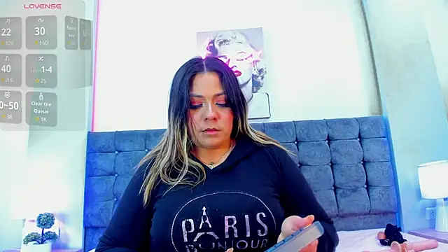 isabella_horney_'s cam snapshot