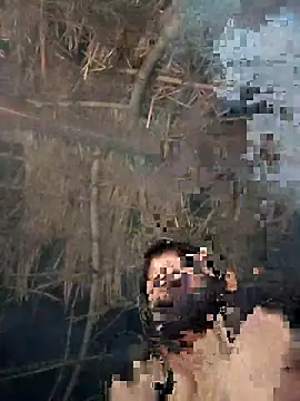 Janvi_Jaitly's cam snapshot