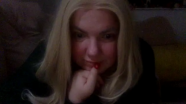 Jessalynnee's cam snapshot