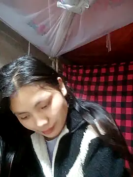 Hilary-123 live sex cam