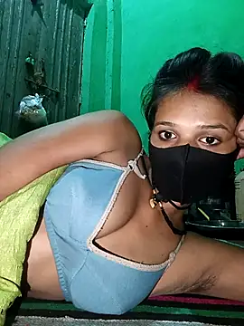 Hoty_girl_143's cam snapshot