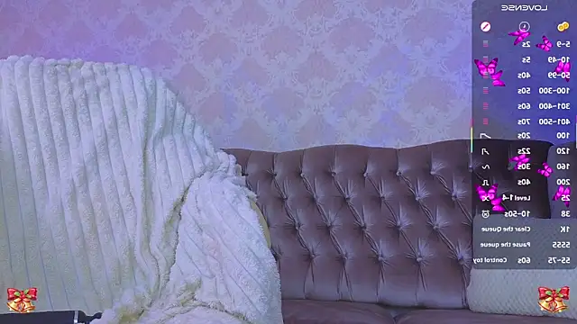 KitnissKiss live sex cam