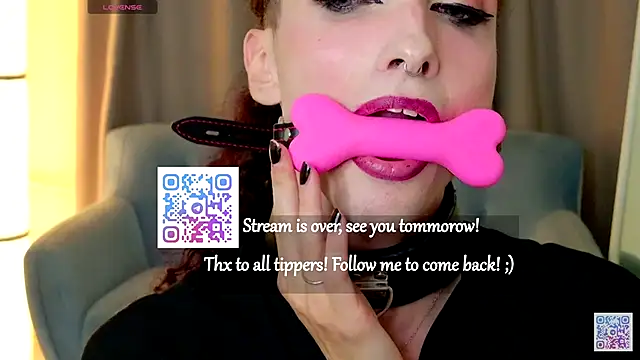 Queen_of_tease live sex cam