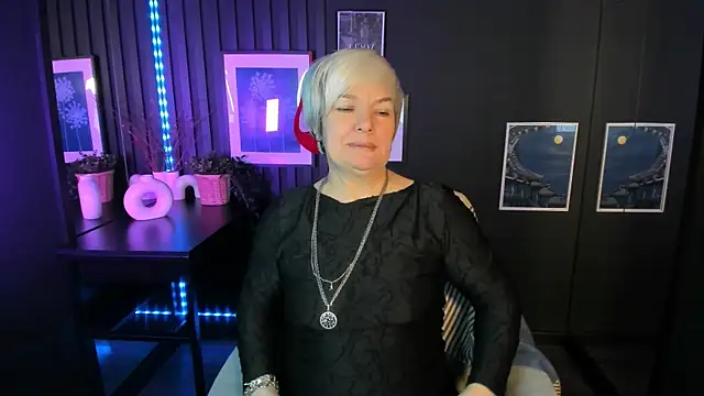 CarmenSoft live sex cam