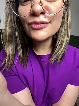 Zyrella live sex cam