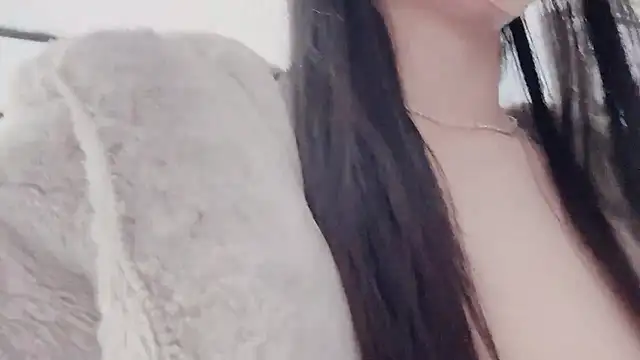 LinhChi_9x live sex cam
