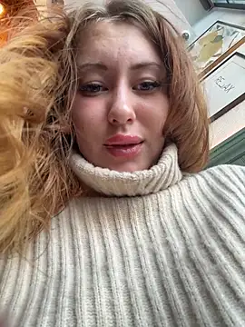 AndreaMood live sex cam