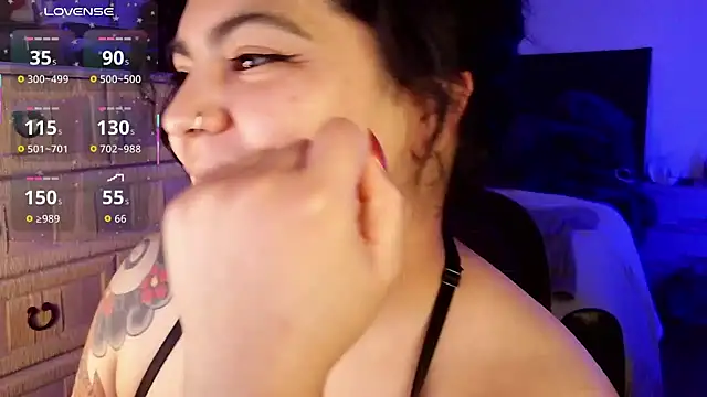 kimmiakiss22 live sex cam