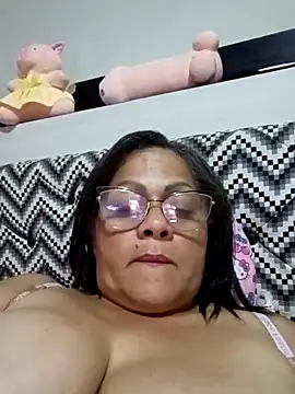 Angie_milf50's cam snapshot