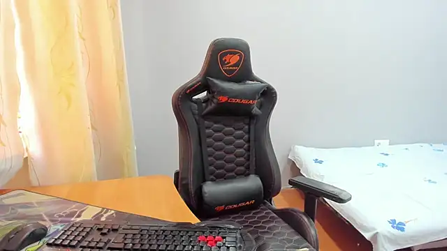 iliaskrislove live sex cam