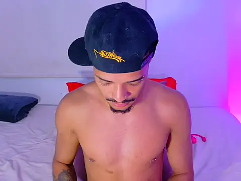 eross_chipre_'s cam snapshot