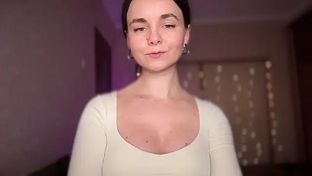 lanaloulou's cam snapshot