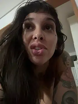 Nikatsu's cam snapshot