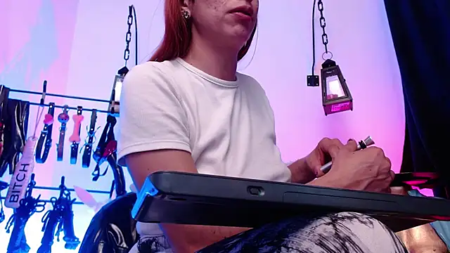 IvanaFetish's cam snapshot