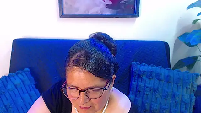 Linda_banks_'s cam snapshot