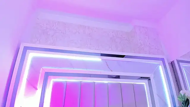 danaalamiri's cam snapshot