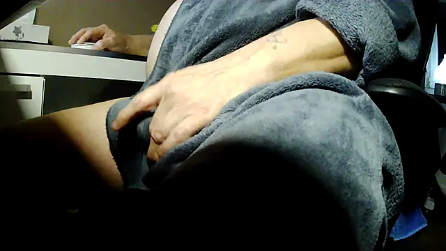 suedel65's cam snapshot