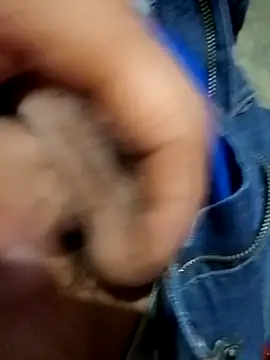 Loki1998A live sex cam