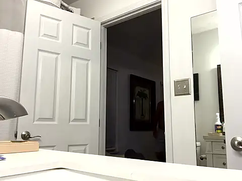 Toothpic1 live sex cam