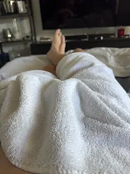 Gayginger86 live sex cam