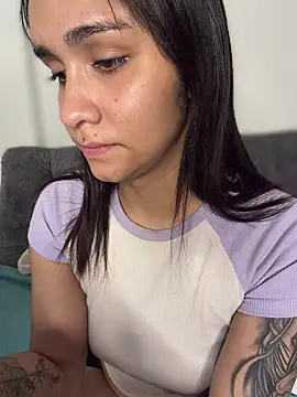 Isabella-Teen's cam snapshot