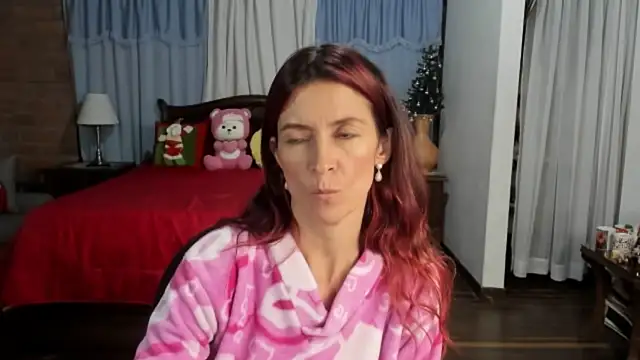 Charlotte-Willson's cam snapshot