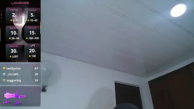 cristal_horny19's cam snapshot