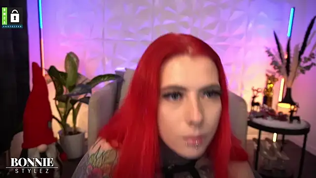 BonnieStylez live sex cam