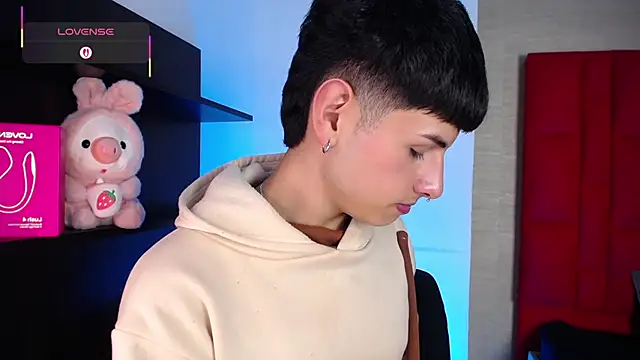 Ezra_Storm live sex cam