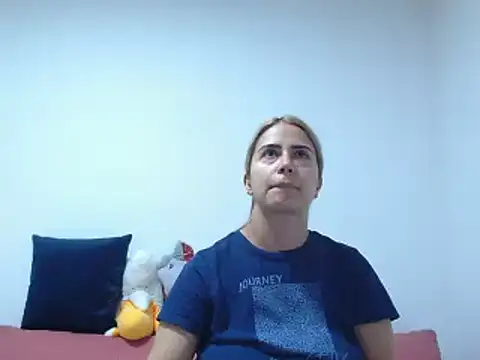 Lunazina's cam snapshot