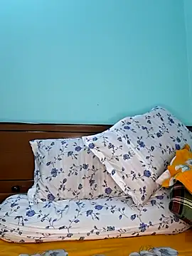 Bristy-'s cam snapshot