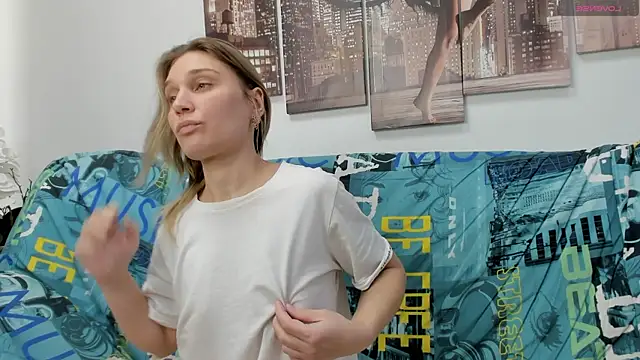 Tenderly_Sophie's cam snapshot