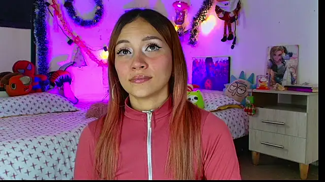 alisson_zafiro_'s cam snapshot