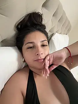 cotearaya01's cam snapshot