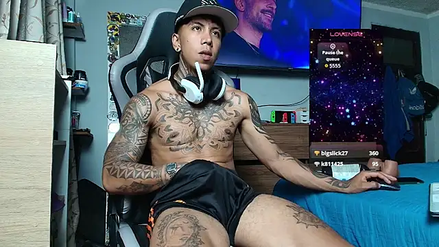 Nickhot0609's cam snapshot