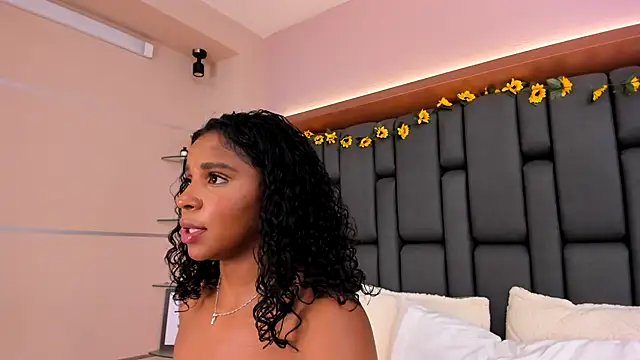 LisaMendez's cam snapshot