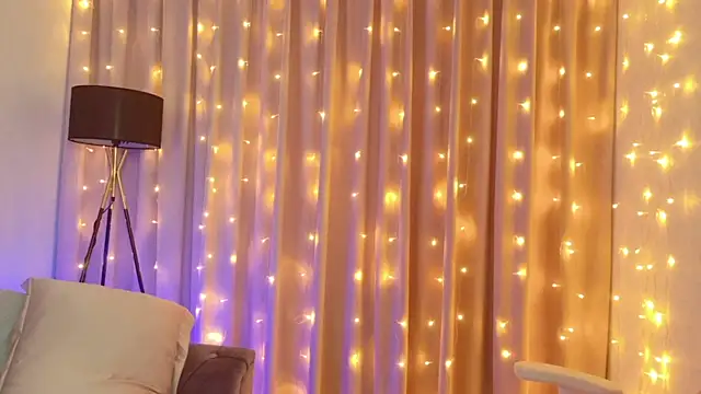 ur_shy_bambi's cam snapshot