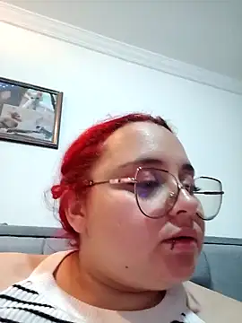 CURVY-HORNY's cam snapshot