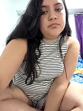 Khloekiss live sex cam