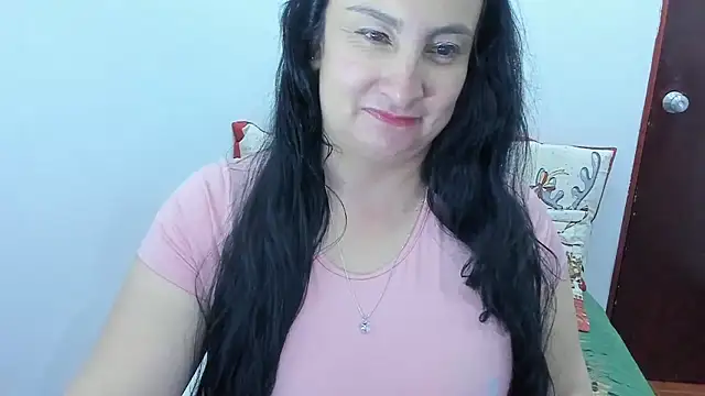 Ashyle's cam snapshot