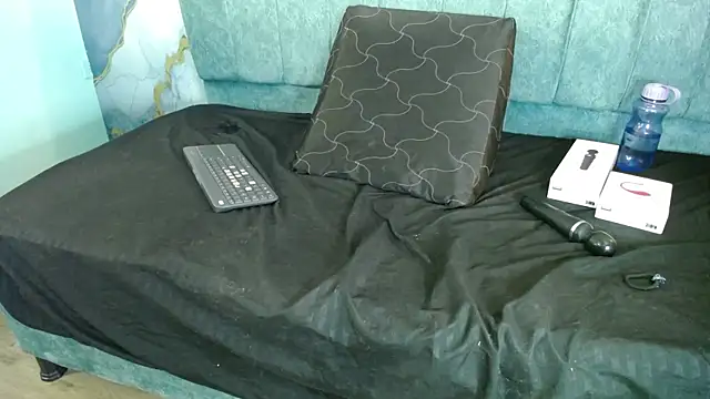 Susy_thomson's cam snapshot