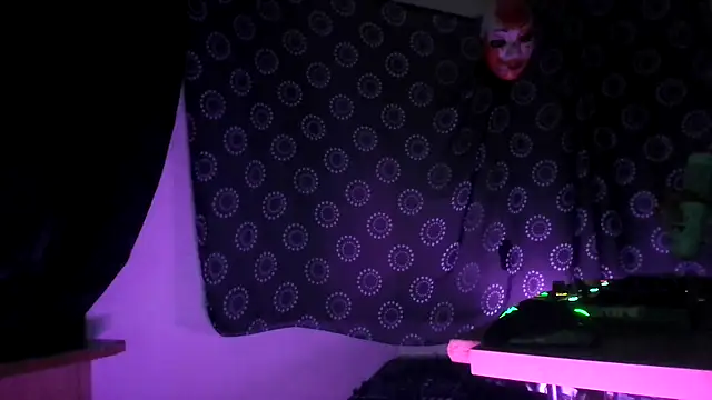 Guyst049's cam snapshot