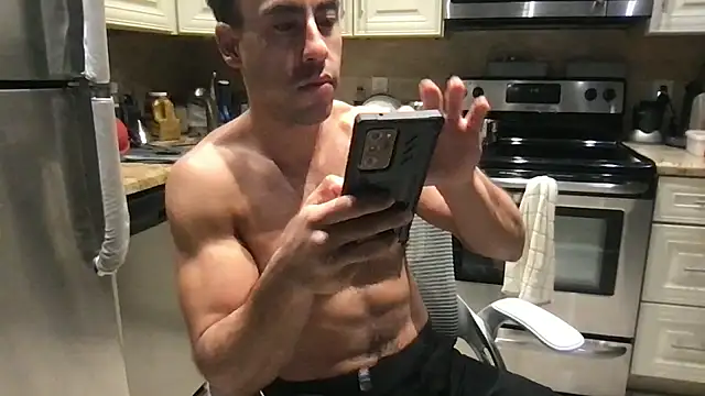 BigGuyMuscle's cam snapshot