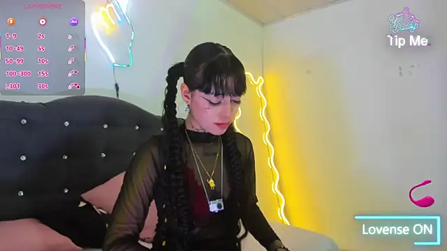 MITZI_TAY1's cam snapshot