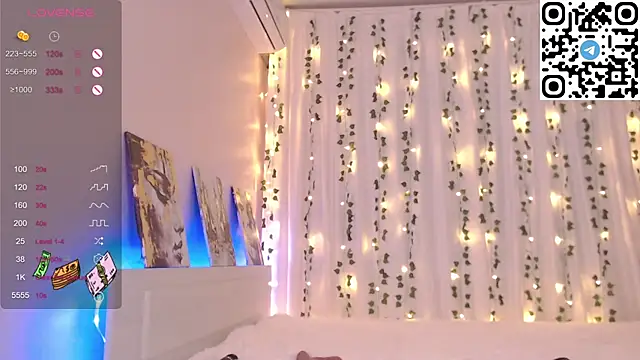 Nutsy_and_Stephanie's cam snapshot