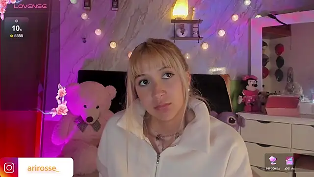 ariana_rosse__'s cam snapshot