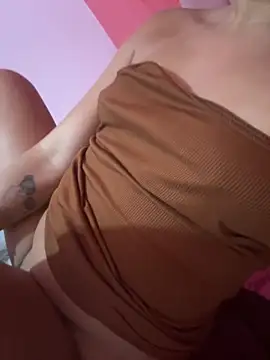 Biazinha__ live sex cam