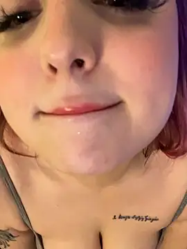 KellyMoors's cam snapshot