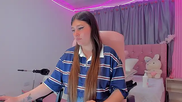 AngieG02_'s cam snapshot