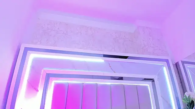 danaalamiri's cam snapshot